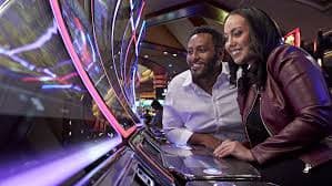 Người chơi trải nghiệm casino trực tuyến w188n trên smartphone